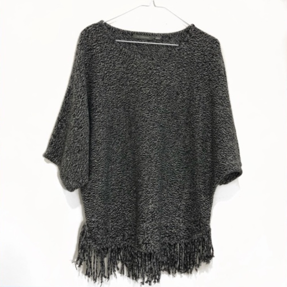 NY COLLECTION Black and White Sweater with Fringe